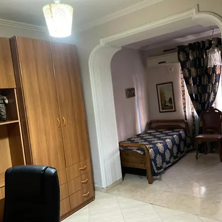 Апартаменты Tirana Apartment *